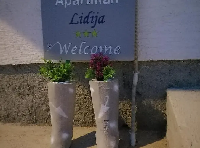 Apartament Lidija *